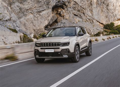 jeep avenger hybrid